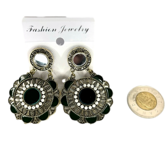 NEW Fashion Earrings - Gold and Green - Picture 3 of 4